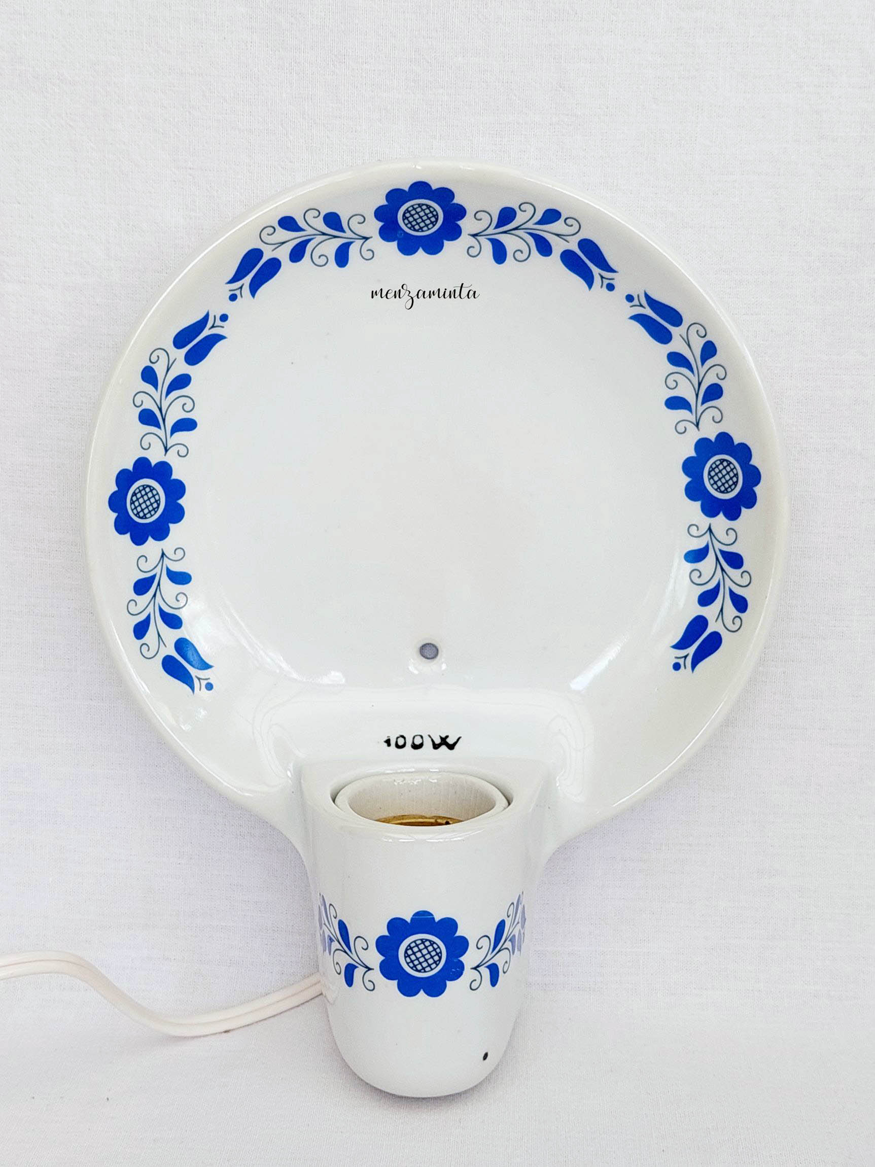 Kőbányai Porcelángyár kis kerek porcelán lámpa