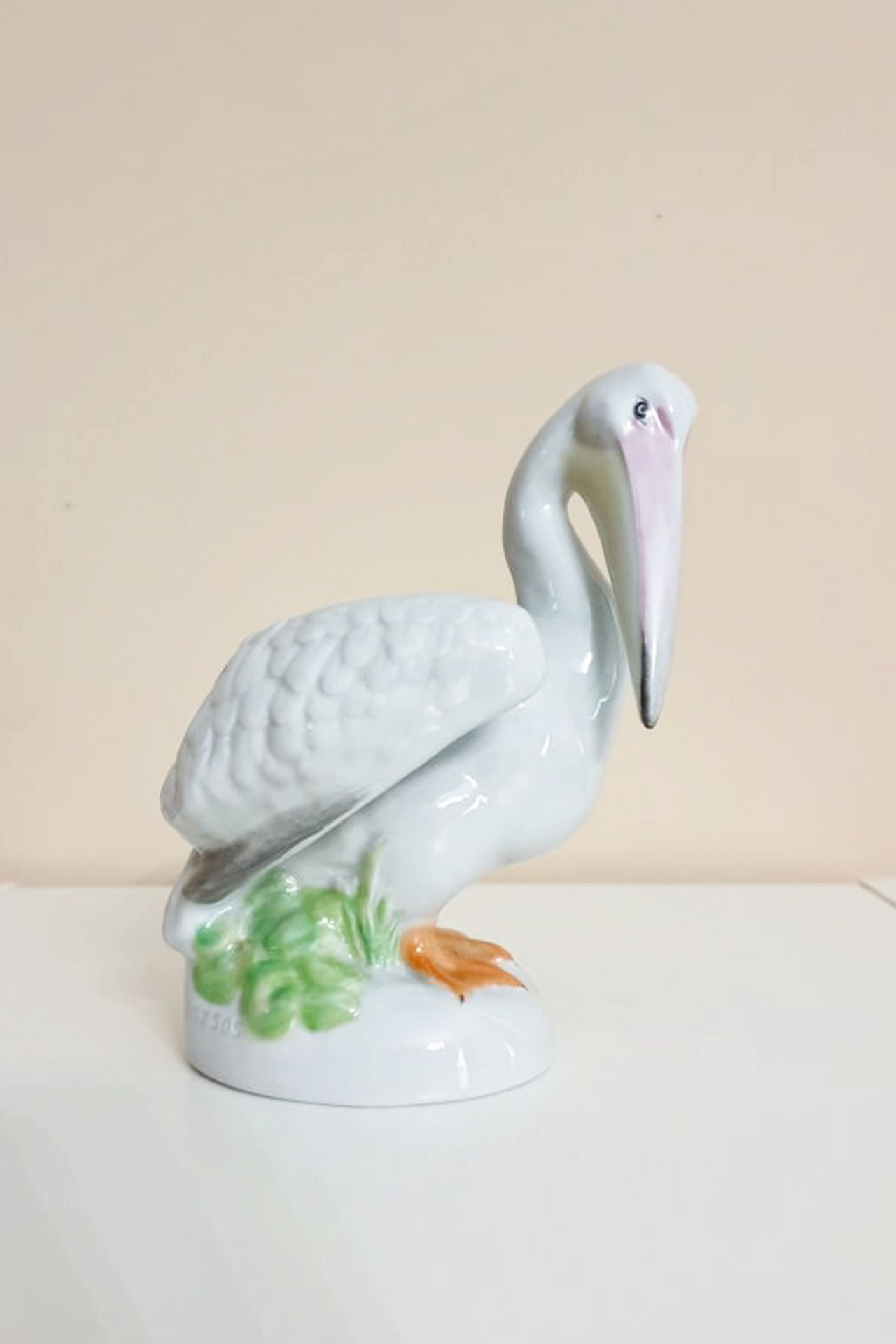 Kőbányai Porcelángyár pelikán